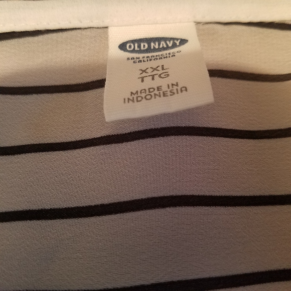 (2) Women ladies Xxl sheer blouses